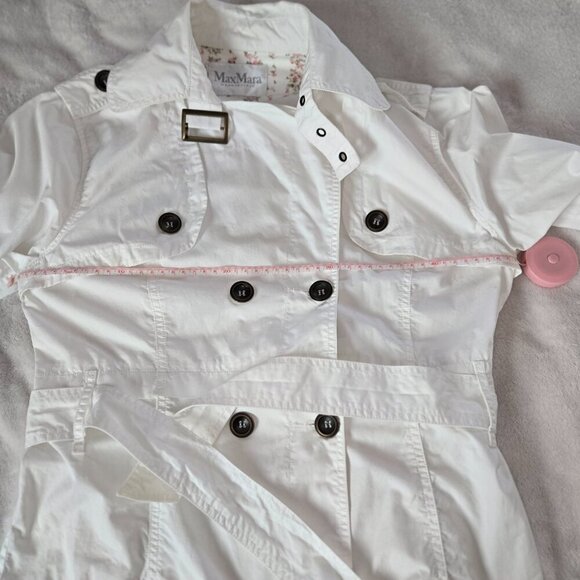 MaxMara Vintage White Trench Coat with Belted Waist - Picture 13 of 16